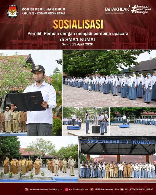 Sosialisasi pemilih pemula dengan menjadi pembina upacara di SMA Negeri 1 Kumai